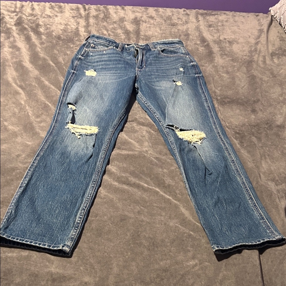 Hollister Ultra High-Rise Mom Jeans - Blue